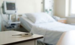 Повышение температуры в первые сутки после инсульта связали с неблагоприятным прогнозом