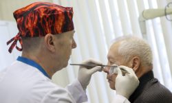В России запустили петицию об увеличении времени приема пациента врачом в два раза