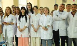Конкурс в вузы Минздрава вырос в 2025 году до 15 человек на место