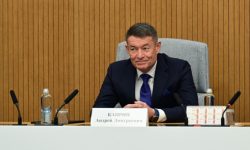 Владимир Путин поздравил главу НМИЦ радиологии с юбилеем