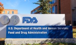 Президент США назначил нового руководителя FDA