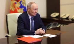 Владимир Путин поручил кабмину усилить правовую защиту медработников