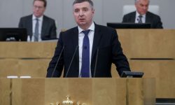 Минтруд оценил потребность в новых медработниках в 100 тыс. человек ежегодно