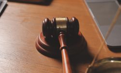 Суд подтвердил право ТФОМС отказать в оплате лечения онкопациентов на 273 млн рублей