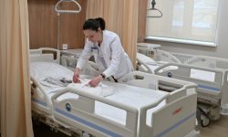 ФОМС направил на зарплаты вновь нанятым медработникам в прошлом году 9,4 млрд рублей